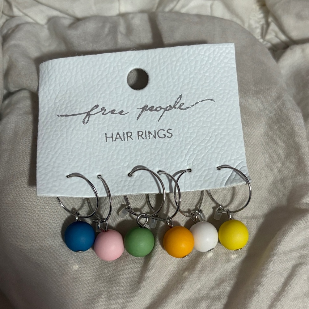 🌈 NWT Free People Rainbow Bead Hair Rings/Charms (Set of 6) 🌈